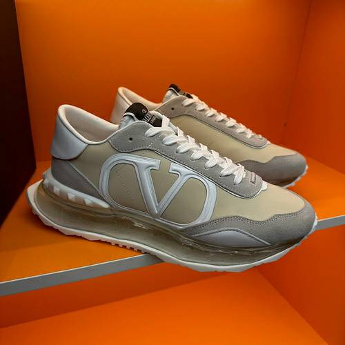 Picture of Valentino Shoes Men _SKUfw128856100fw